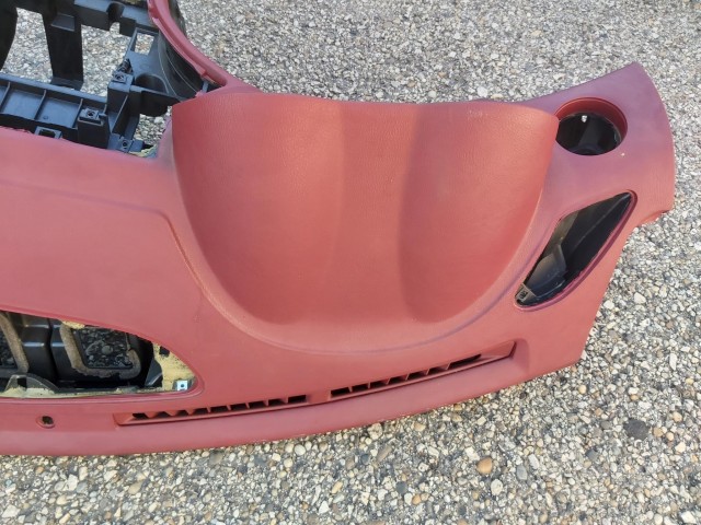 121002 Alfa Romeo Spider Piros színű műszerfal párna 156068243