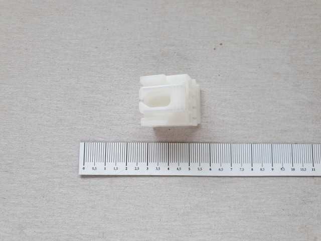 Alfa Romeo, Fiat gyári új hátsó lámpa bekötő csatlakozó 12495980