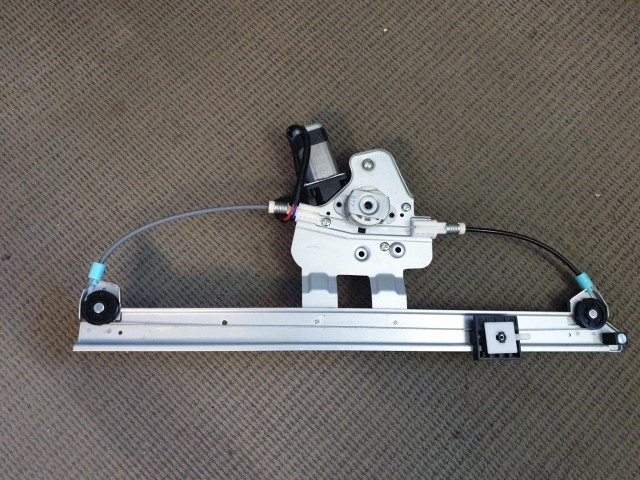 Fiat Doblo 2000-2009 utángyártott új bal első, elektromos ablakemelő 46810677