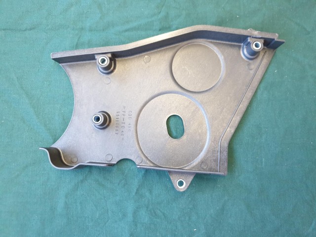 Alfa Romeo, Fiat, Lancia utángyártott új vezérmű burkolat 55190687