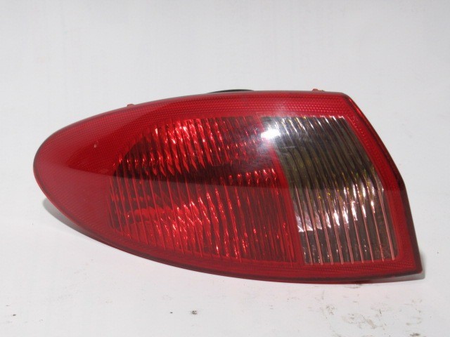 Alfa Romeo 147 bal hátsó külső lámpa, izzó foglalat nélkül !!!!