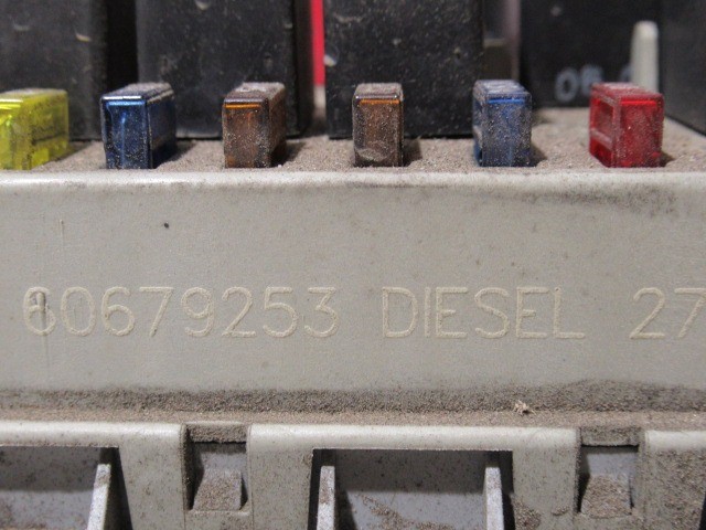 Lancia Thesis 2,4 Diesel külső biztosíték tábla 60679253