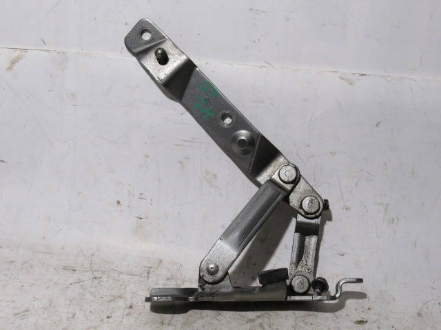 118494 Alfa Romeo Gt ezüst színű, jobb oldali csomagtér ajtó zsanér 60680524