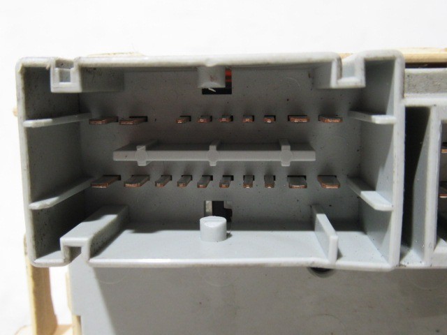 Lancia Thesis belső biztosíték tábla 60660091