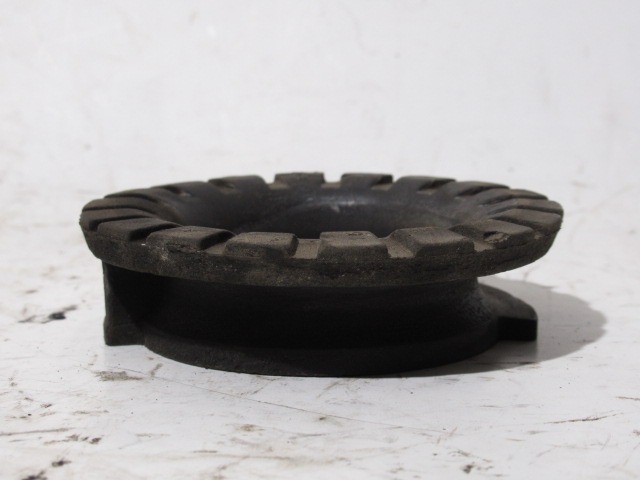 Alfa Romeo, Fiat hátsó rugó gumibak  55700710