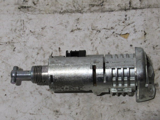 Alfa Romeo MiTo bal oldali zárbetét ház 51751769