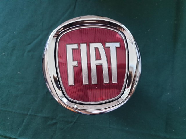 Fiat Bravo, Punto gyári új nyomógombos csomagtérajtó embléma 735450639
