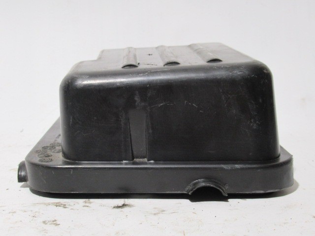 Fiat Strada külső biztosítéktábla ház felső része 46768240