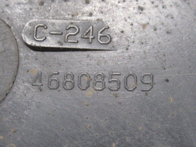 Fiat Panda II. 2003-2012 jobb oldali alsó motor burkolat 46808509