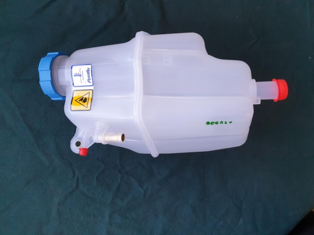 Alfa Romeo 159, Brera, Spider 1750 Tbi gyári új kiegyenlítő tartály 50518109