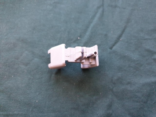 Alfa Romeo 156 gyári új szürke színű napellenző tartó 735241339