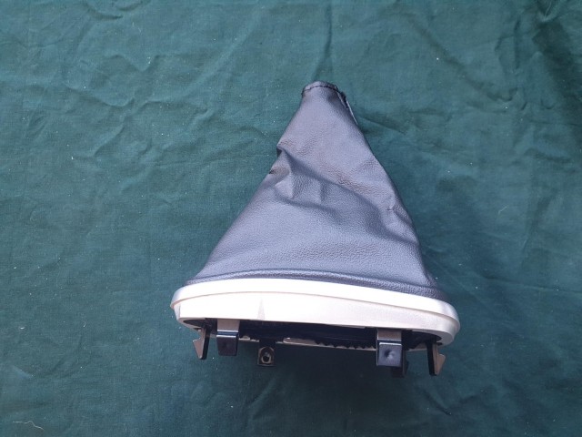 Fiat Grande Punto gyári új váltószoknya 735451367