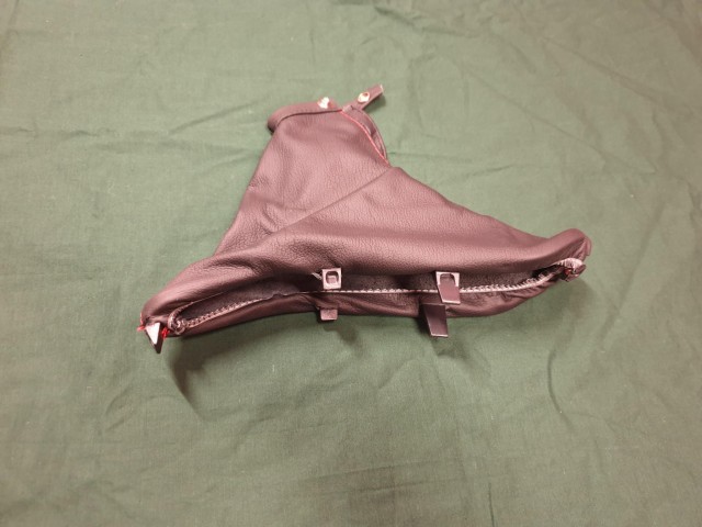 Alfa Romeo Gt gyári új kézifék szoknya 156074869