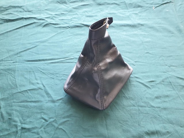 Fiat Stilo 5 ajtós gyári új váltószoknya 735297560