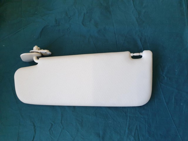 Alfa Romeo 159 gyári új, bézs színű, sima, jobb oldali napellenző 156060150