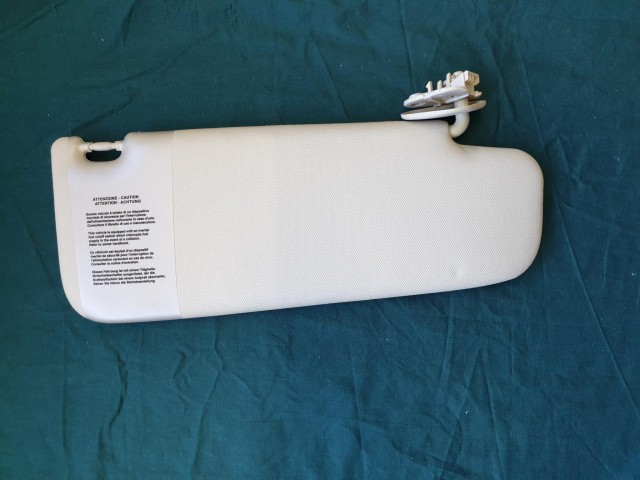 Alfa Romeo 159 gyári új, bézs színű, sima, jobb oldali napellenző 156060150