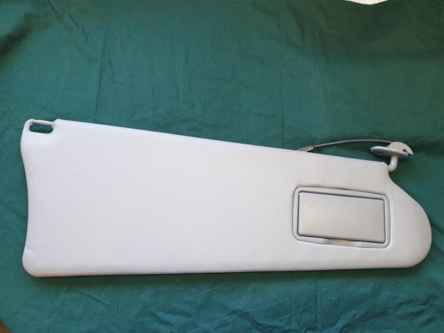 Fiat Multipla gyári új , szürke színű, jobb oldali napellenző tükrös világítással 735292152