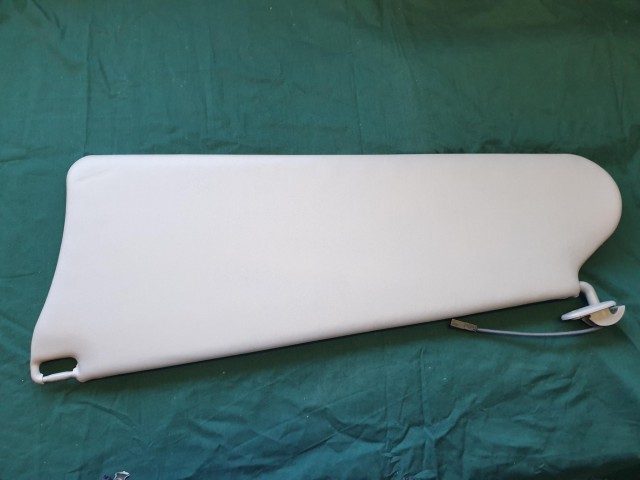 Fiat Multipla gyári új , szürke színű, jobb oldali napellenző tükrös világítással 735292152