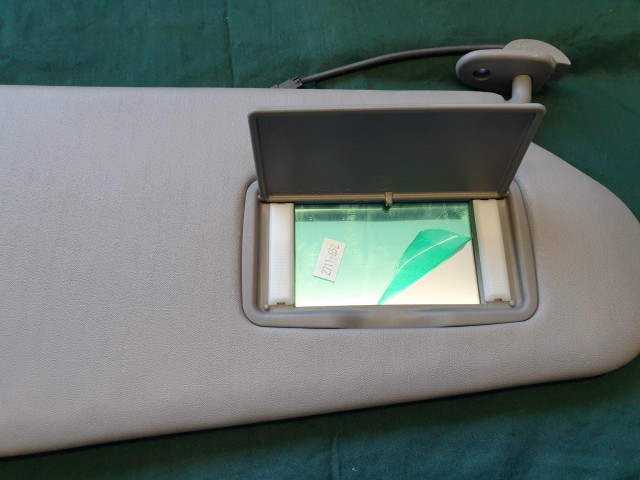 Fiat Multipla gyári új , szürke színű, jobb oldali napellenző tükrös világítással 735292152