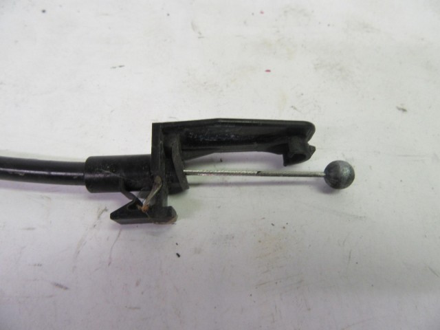 Škoda Karok motorháztető nyitó bovden 57b823531a