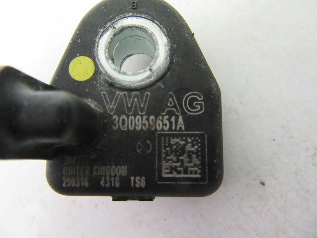 Škoda Karok első ütközés szenzor 3q0959651a