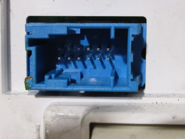 Fiat Grande Punto nem klímás manuális fűtés kapcsoló 7354198090