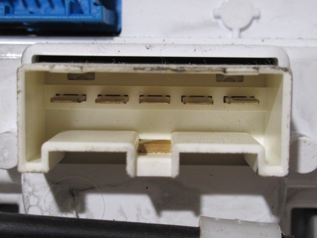 Fiat Grande Punto nem klímás manuális fűtés kapcsoló 7354198090