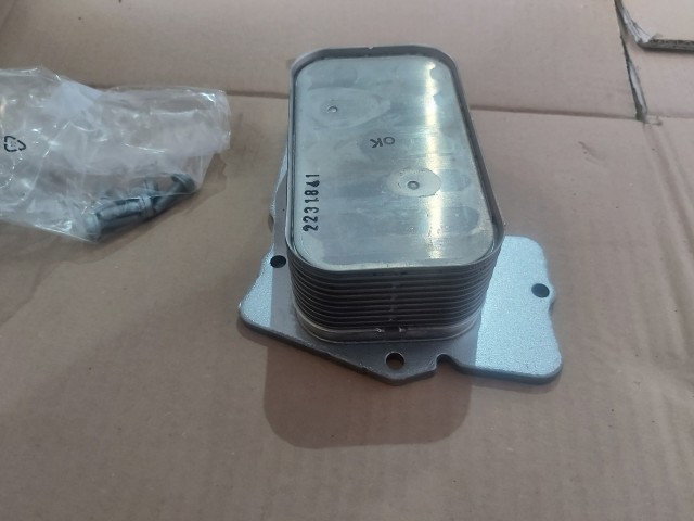 Lancia Voyager 2,8 Diesel gyári új motorolajhűtő K68035488AA