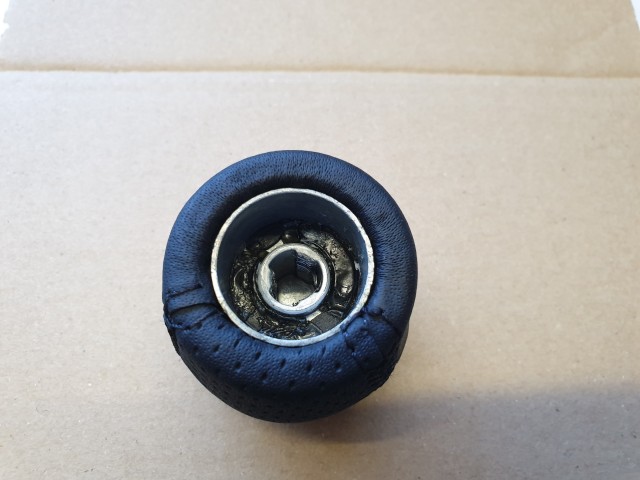 Fiat Grande Punto gyári új 6 sebességes váltógomb, jobbra hátra a hátramenet 55349810