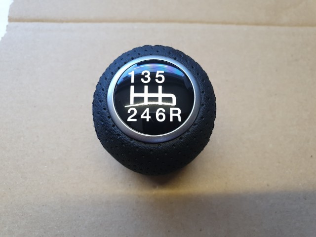 Fiat Grande Punto gyári új 6 sebességes váltógomb, jobbra hátra a hátramenet 55349810