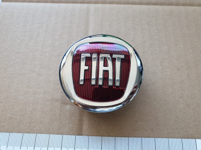 Fiat Freemont gyári új felni közép kupak K68088547AA