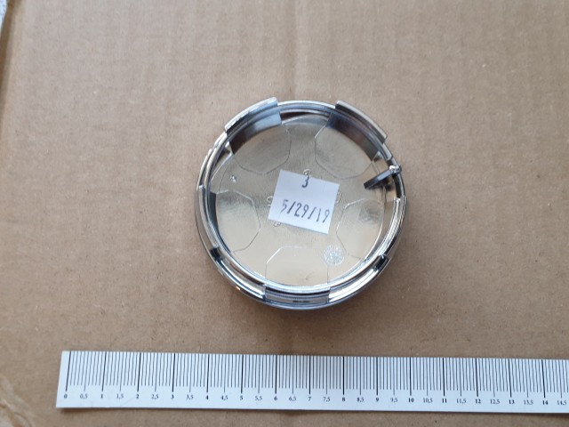 Fiat Freemont gyári új felni közép kupak K68088547AA