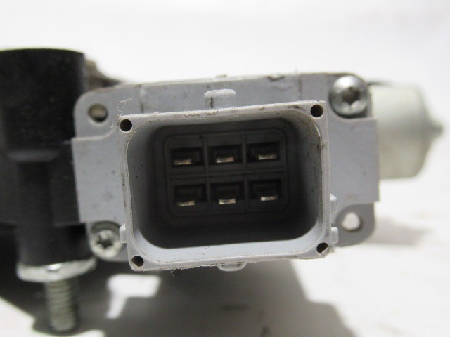 Fiat Doblo 2009-2022 jobb első elektromos ablakemelő 51810879