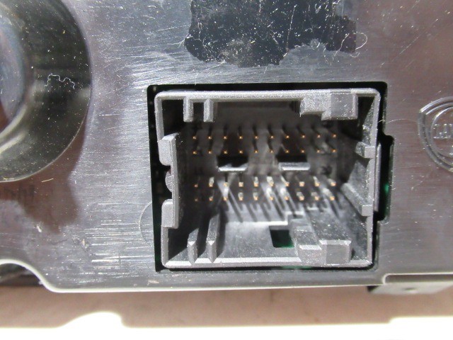 Alfa Romeo Giulietta digit klímás fűtéskapcsoló 156101737