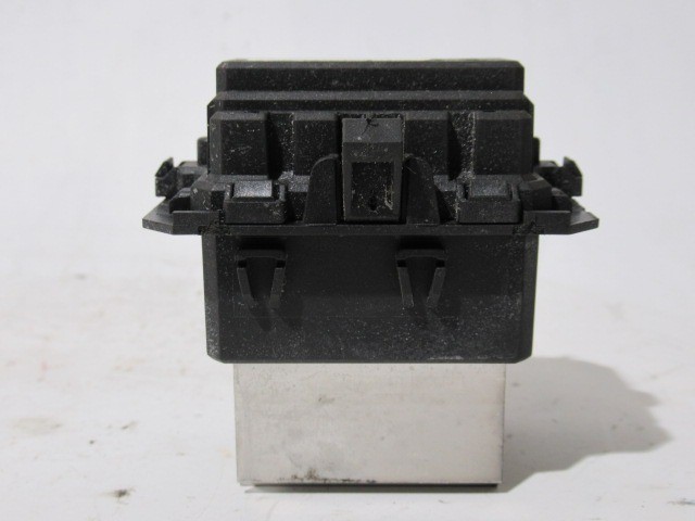 Alfa Romeo Giulietta fűtőmotor előtét ellenállás T1000034z , 77365570