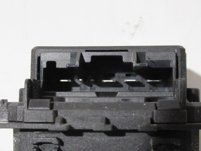 Alfa Romeo Giulietta fűtőmotor előtét ellenállás T1000034z , 77365570