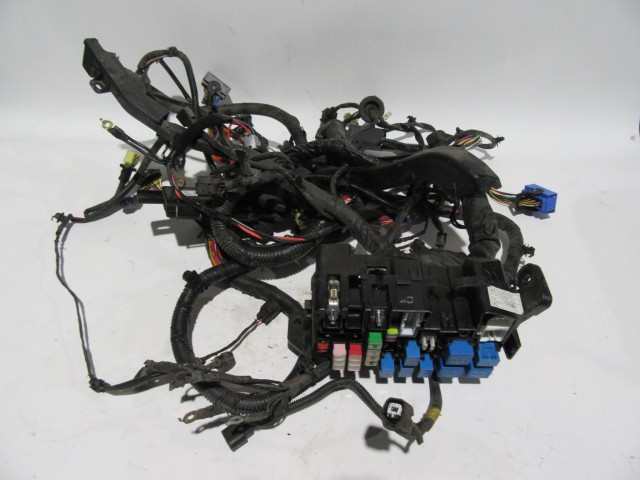 Kia Rio 1,5 Diesel külső biztosíték tábla kábelköteggel 91208-1g133