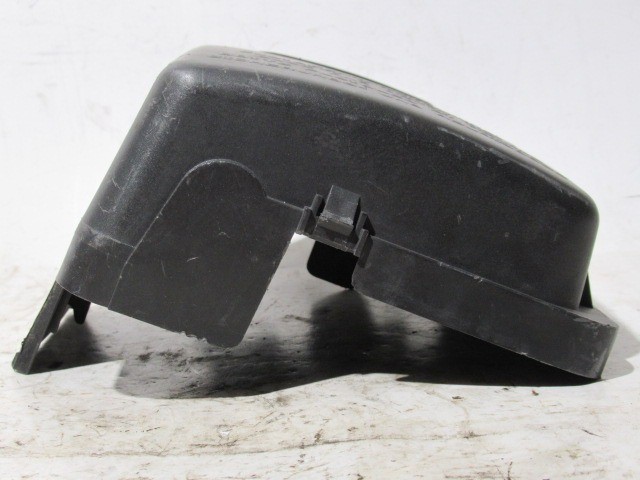 Fiat Punto II.-III. külső biztosítéktábla ház felső része 735290874