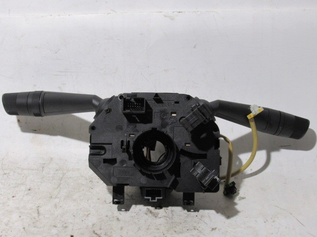 Fiat Grande Punto multikormányos kormánykapcsoló 735521315
