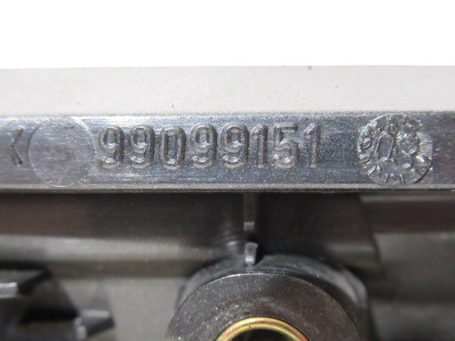 118343 Lancia Thesis bal hátsó belső kilincs, a képen látható sérüléssel 99099151