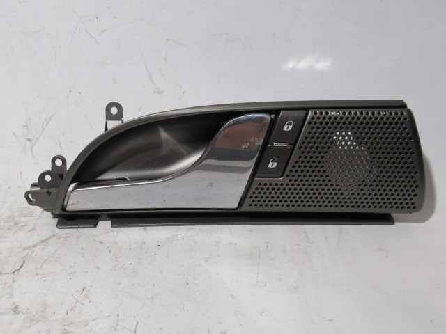 118344 Lancia Thesis bal hátsó belső kilincs, a képen látható sérüléssel 99099151