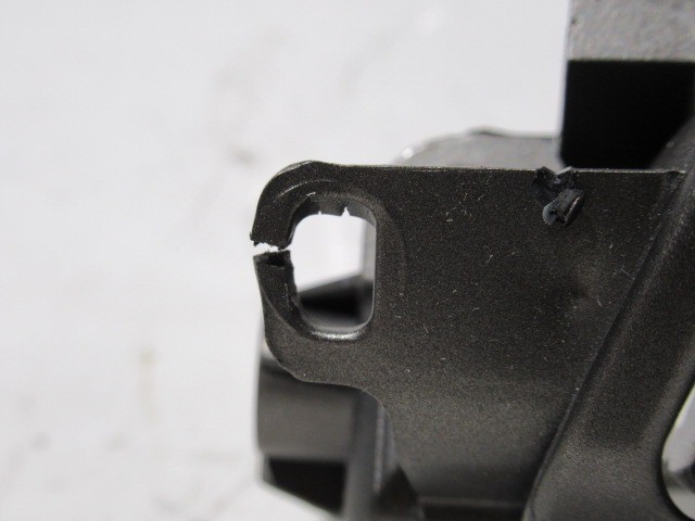 118344 Lancia Thesis bal hátsó belső kilincs, a képen látható sérüléssel 99099151