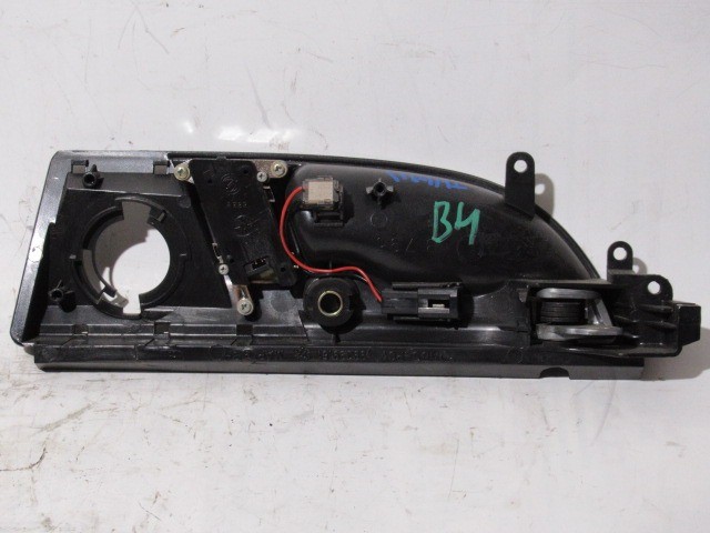 118345 Lancia Thesis bal hátsó belső kilincs, a képen látható sérüléssel 99099151