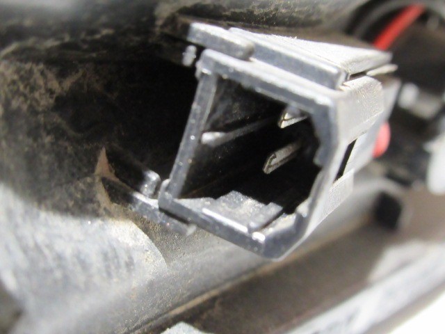 118346 Lancia Thesis jobb hátsó belső kilincs, a képen látható sérüléssel 99099251