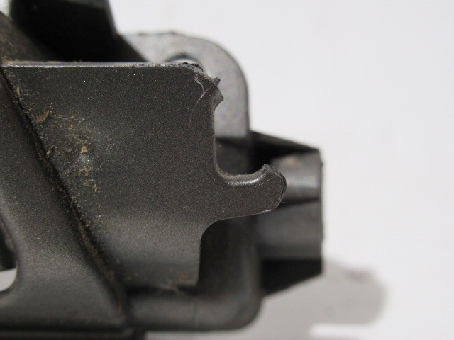 118349 Lancia Thesis jobb hátsó belső kilincs, a képen látható sérüléssel 99099251