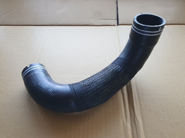 Fiat Bravo 2007-2014, Lancia Delta 2008-2014 utángyártott új levegő cső, az intercoller és a szívócsonk között 51879552