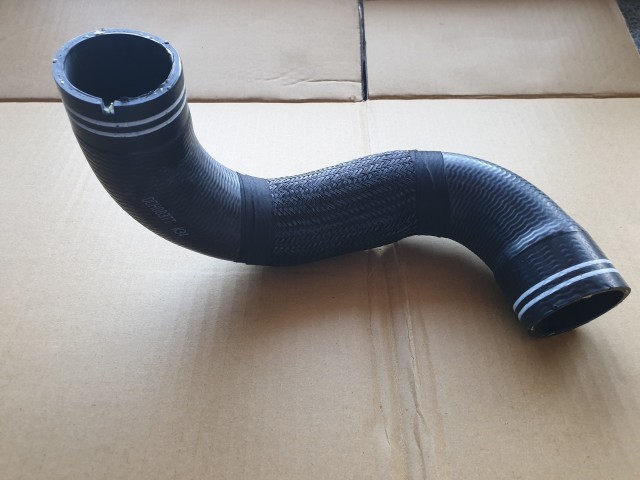 Fiat Bravo 2007-2014, Lancia Delta 2008-2014 utángyártott új levegő cső, az intercoller és a szívócsonk között 51879552