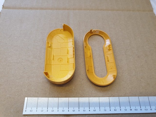 Fiat 500 gyári új, mustár sárga színű kulcsház 50926870