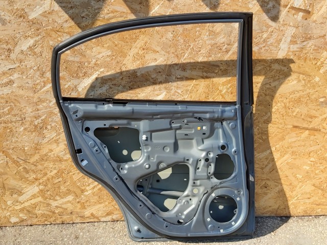 116926   Kia Rio 2005-2011 5 ajtós  bal hátsó ajtó