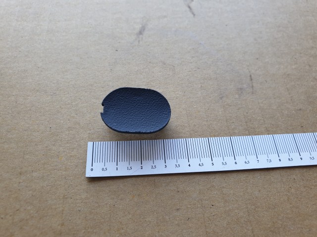 Alfa Romeo 147 , Gt gyári új, belső kilincs csavar takaró kupak 735395635  !!!!! Ragad!!!!